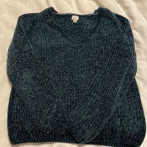 Dark Forest Green sweater, size Medium